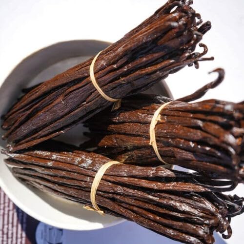 Exotic Vanilla Uganda Vanilla Beans,100g | Gourmet Grade | 15–20 cm Length | Naturally Plump, Oily & Aromatic | For Baking, Desserts & Vanilla Extract