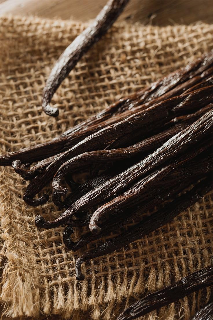 Exotic Vanilla Indian Vanilla Beans,100g | Gourmet Grade | 15–20 cm Length | Naturally Plump & Aromatic | For Baking, Desserts & Vanilla Extract